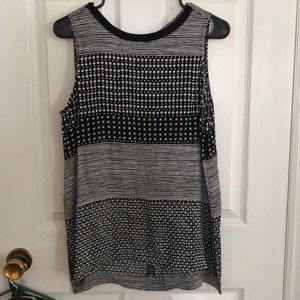 LOFT S BLACK & White Sleeveless 100% rayon